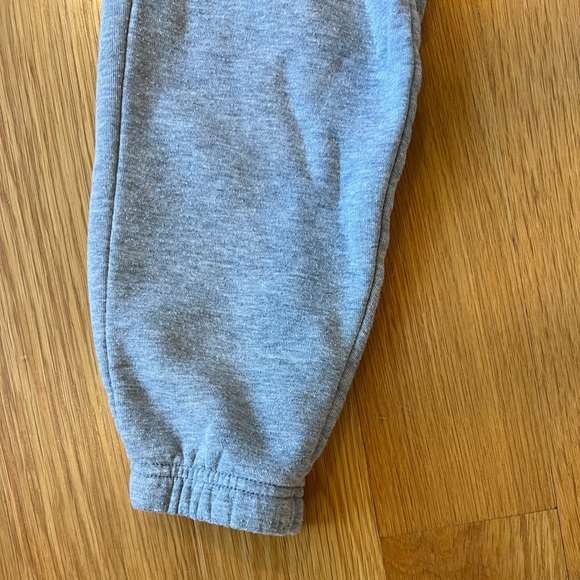 Comfy cozy grey sweatpants - Picture 2 of 6